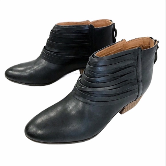 clarks artisan women's spye celeste booties